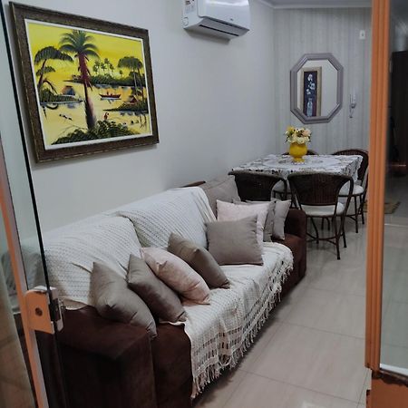 דירות בומבינאס Residencial Maristela מראה חיצוני תמונה