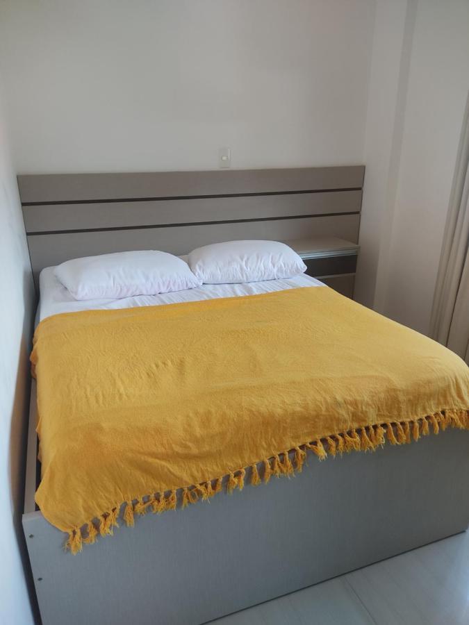 דירות בומבינאס Residencial Maristela מראה חיצוני תמונה